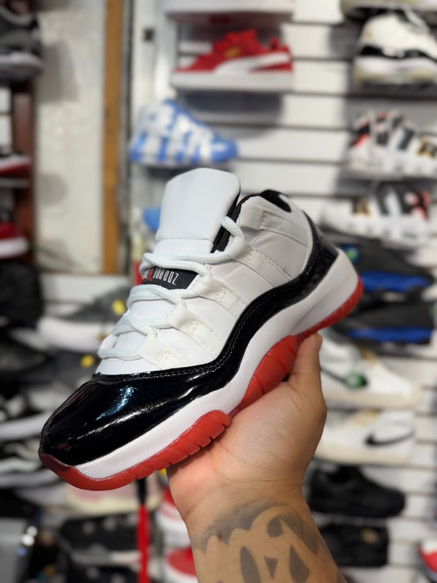 JORDAN11CONCBREDLOW