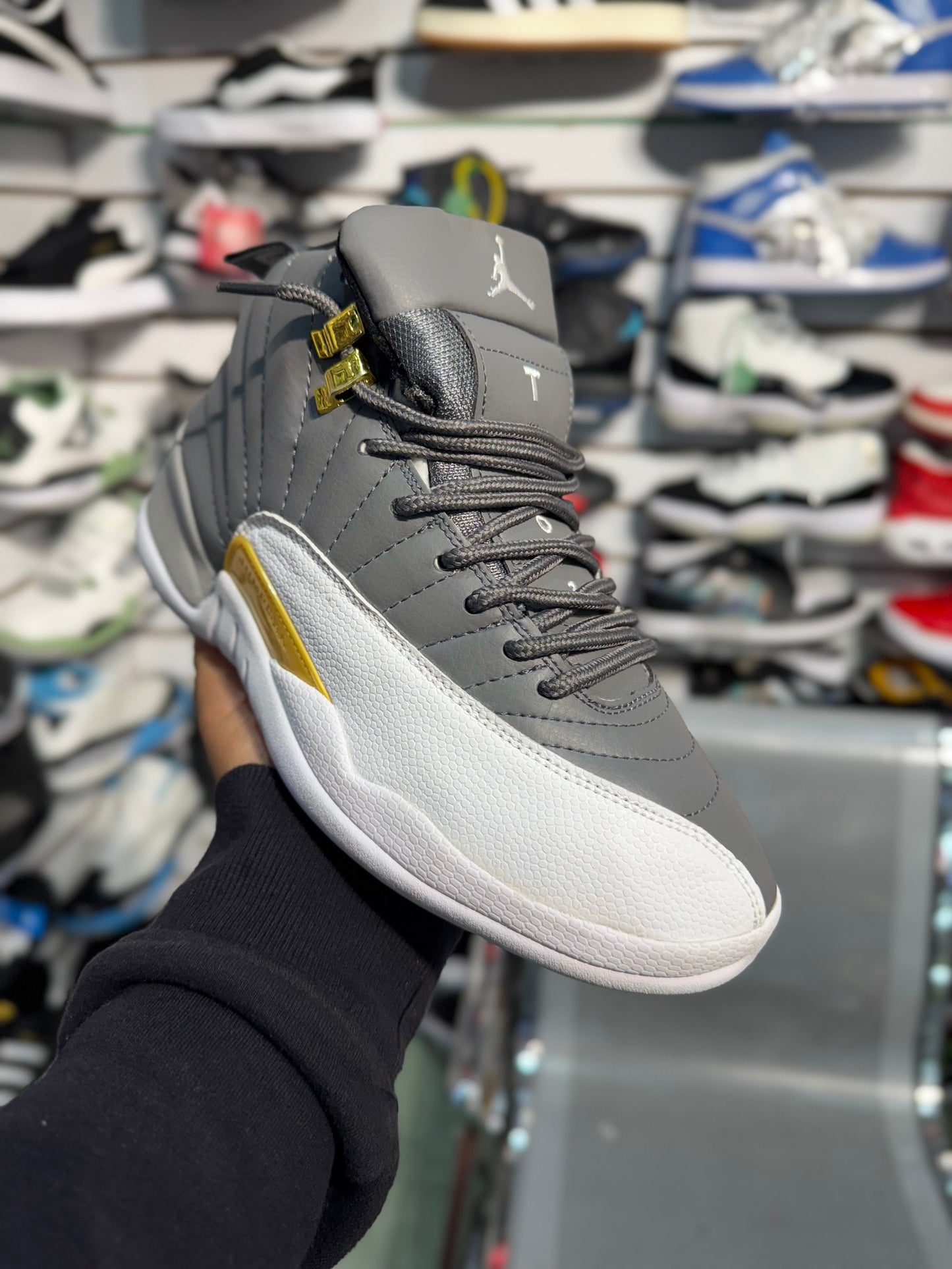 JORDAN12GRISBCO