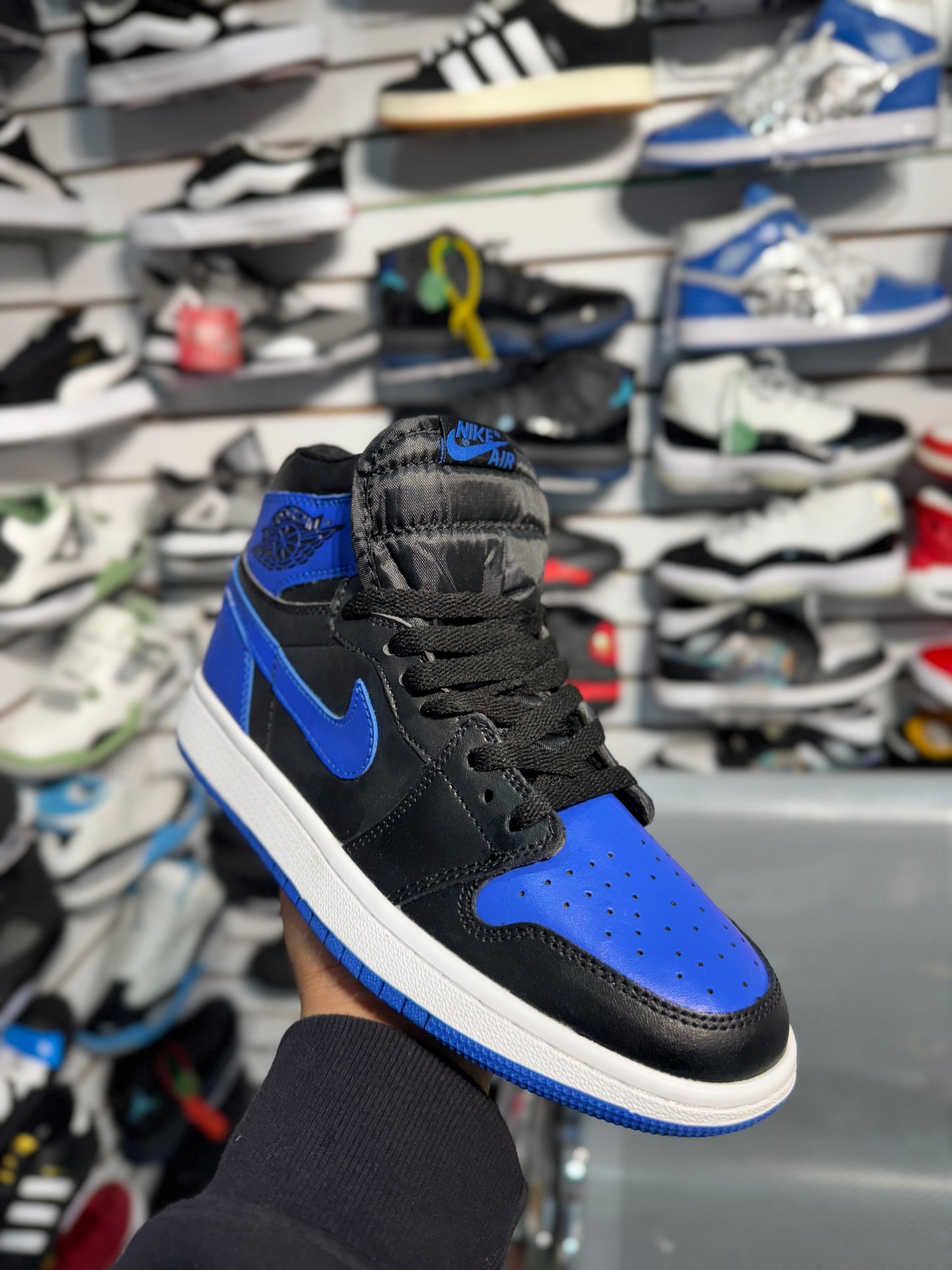 JORDAN1AZNGO